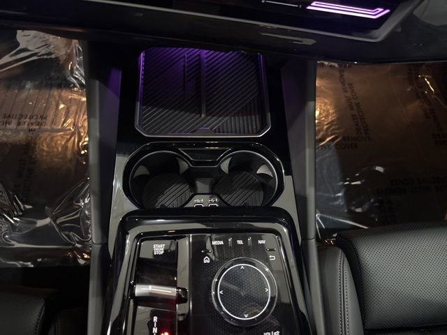 Used 2025 BMW 530i xDrive image 29