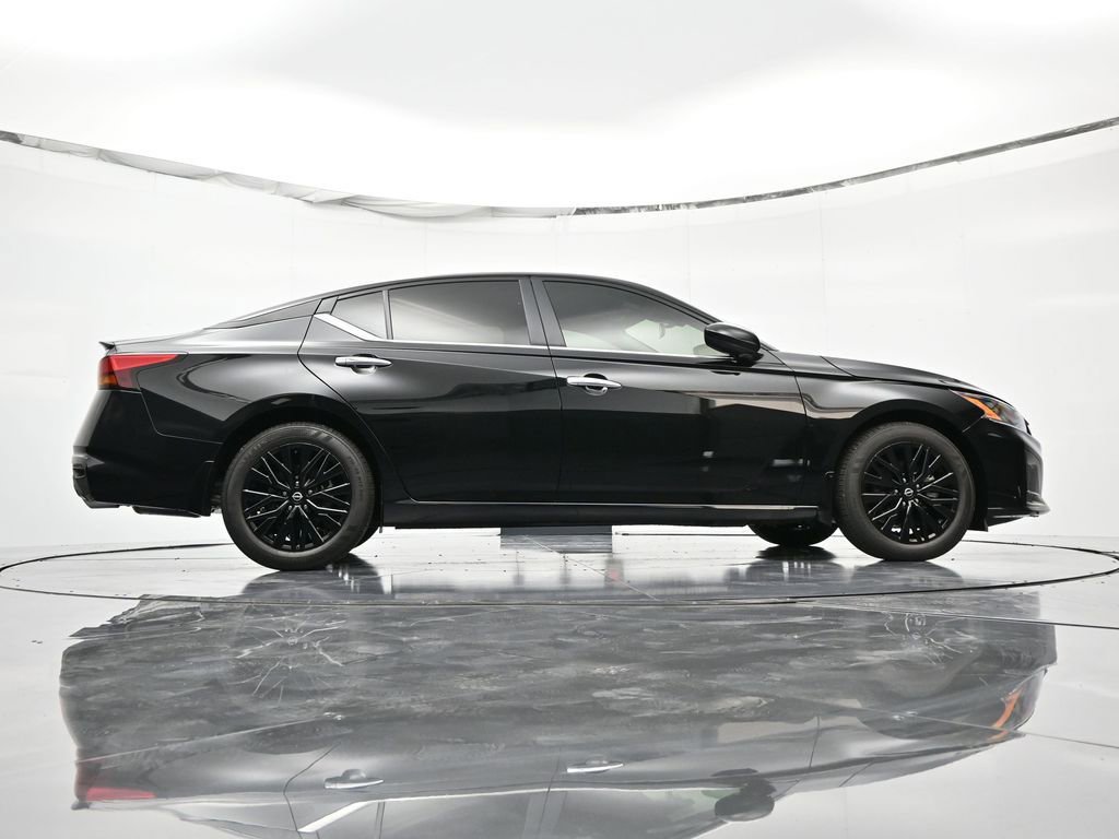 New 2025 Nissan Altima 2.5 SV w/ SV Special Edition Package FWD image 40