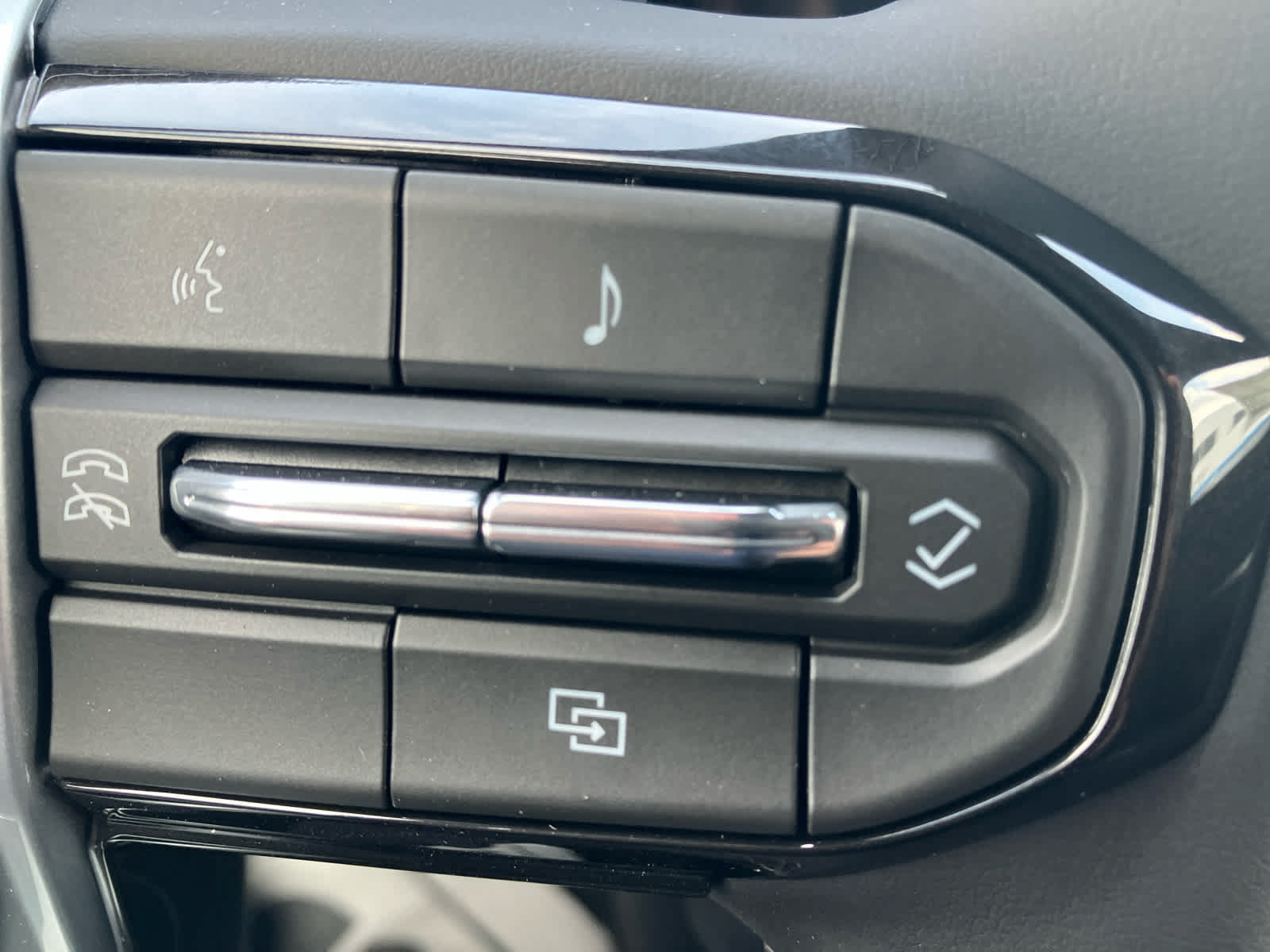 New 2026 Chevrolet Colorado LT AWD/4WD image 17