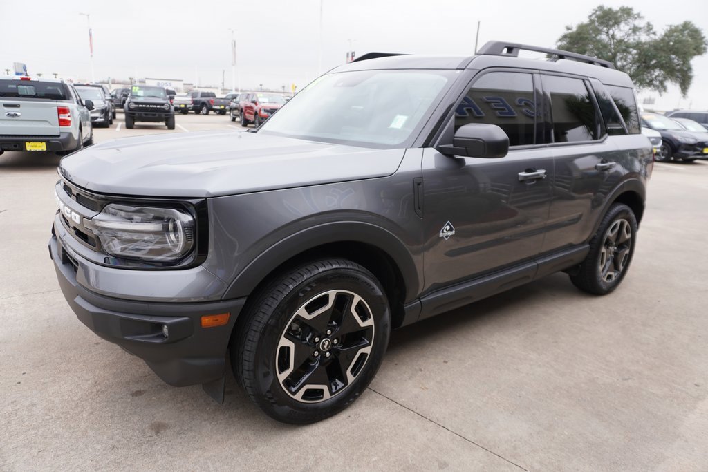 Used 2024 Ford Bronco Sport Outer Banks w/ Tech Package image 3