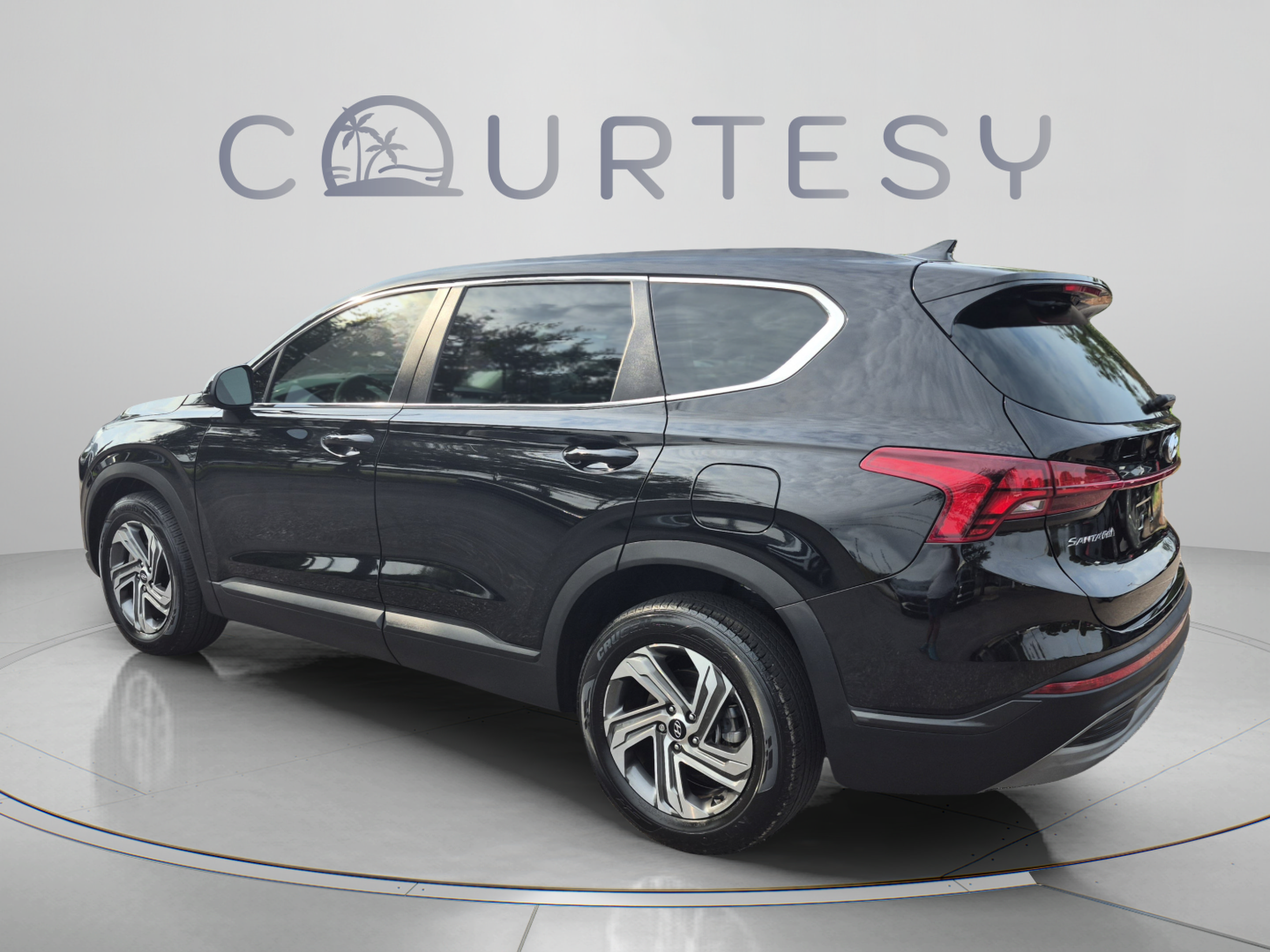 Certified 2023 Hyundai Santa Fe SE FWD image 3