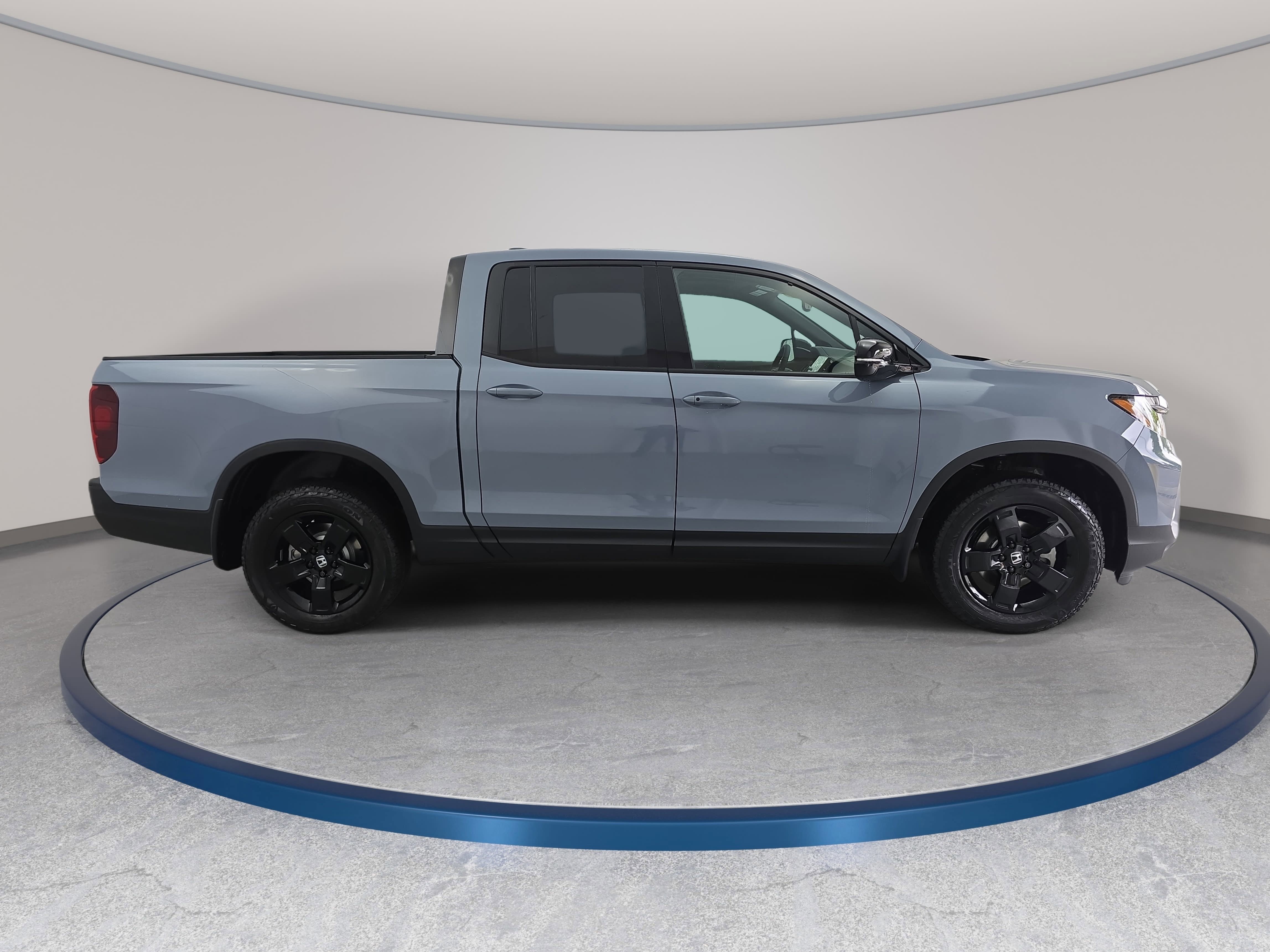 New 2026 Honda Ridgeline Black Edition image 4