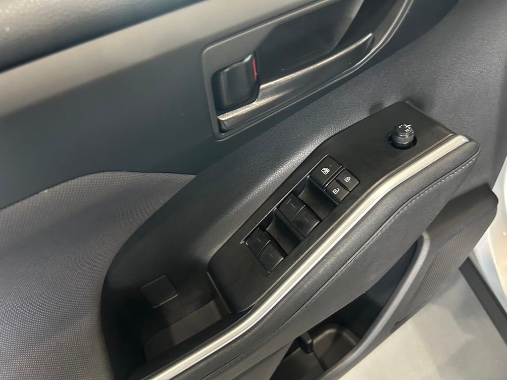 Used 2023 Toyota Highlander LE image 18