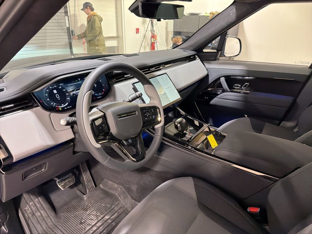Used 2025 Land Rover Range Rover Sport SV Edition Two image 10