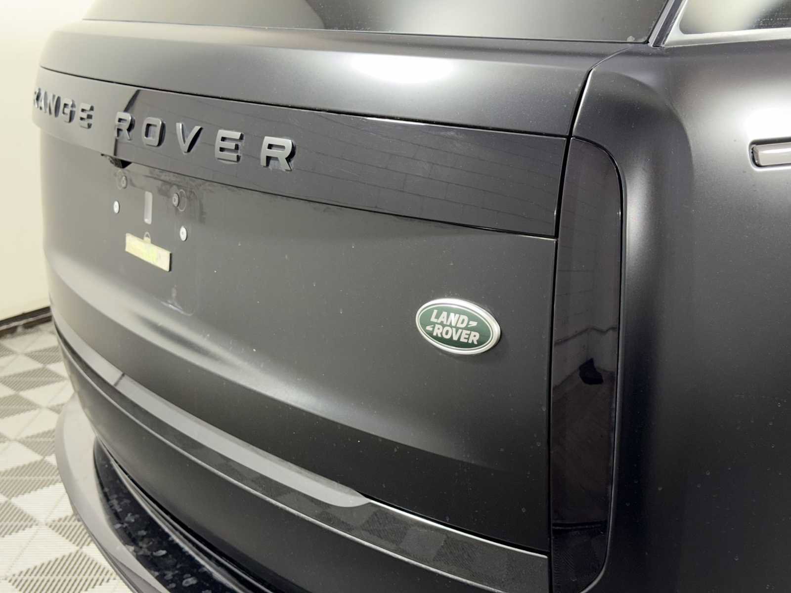 Used 2023 Land Rover Range Rover SE image 27