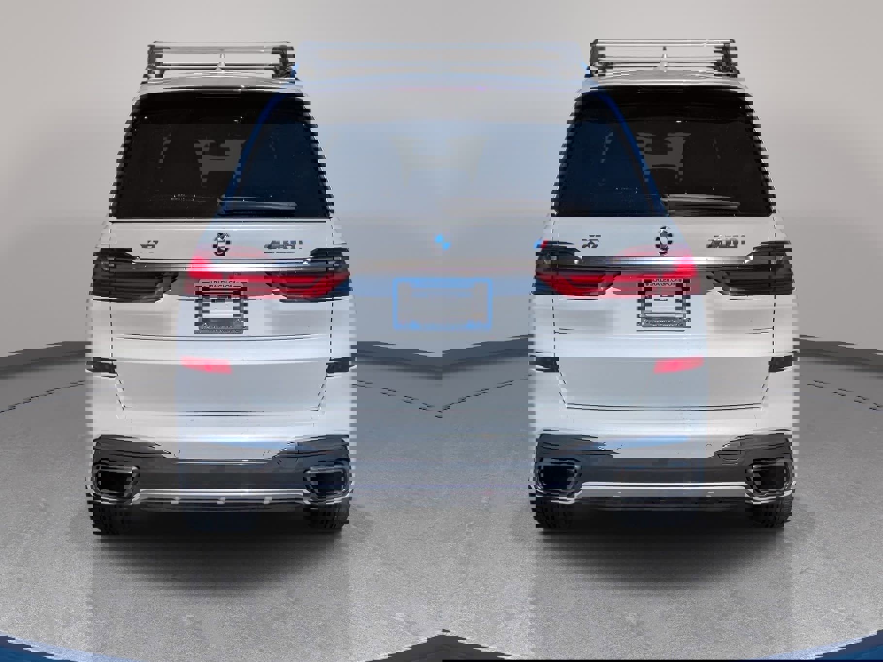 Used 2020 BMW X7 M50i w/ Executive Package image 6