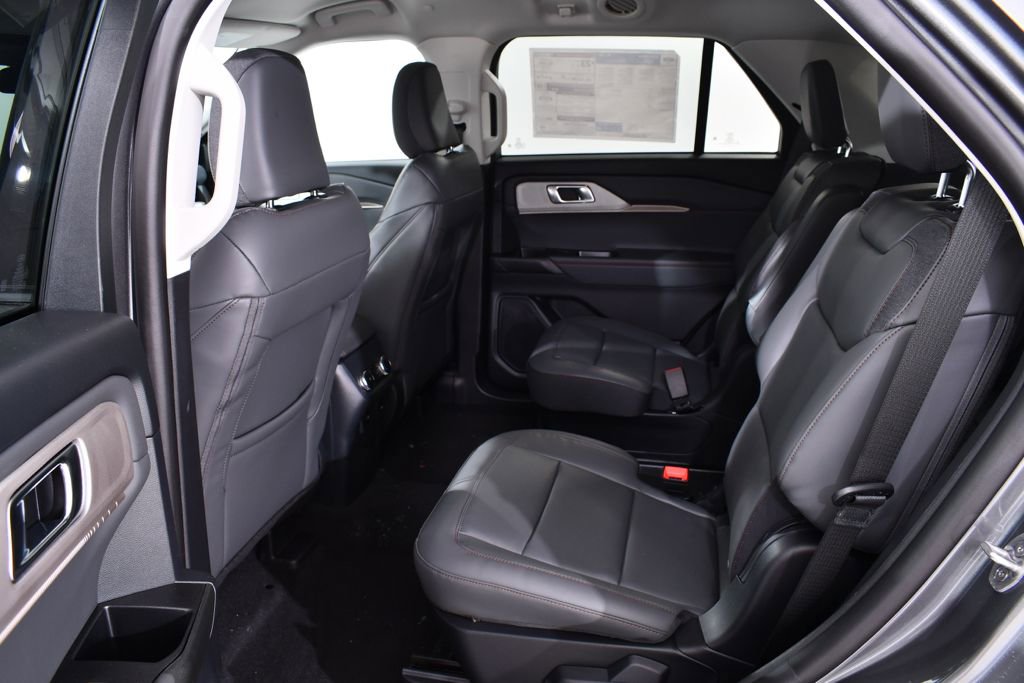 New 2026 Ford Explorer Active w/ Active Comfort Package image 16