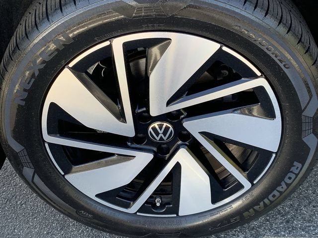 Used 2025 Volkswagen Atlas SEL AWD/4WD image 37