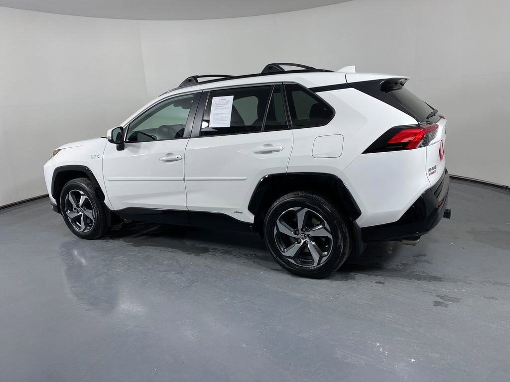 Certified 2021 Toyota RAV4 SE image 4