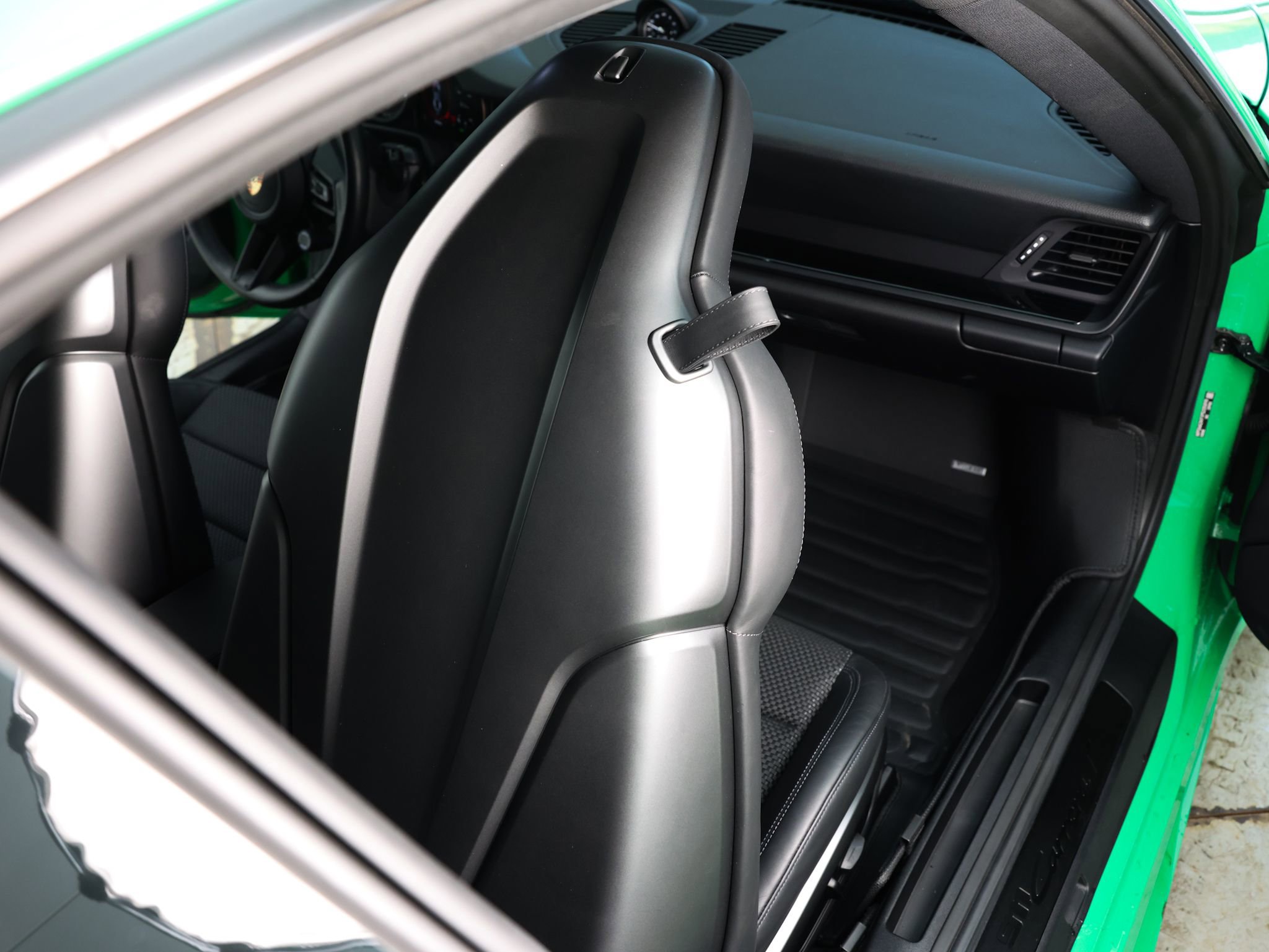 Used 2023 Porsche 911 Carrera T image 17