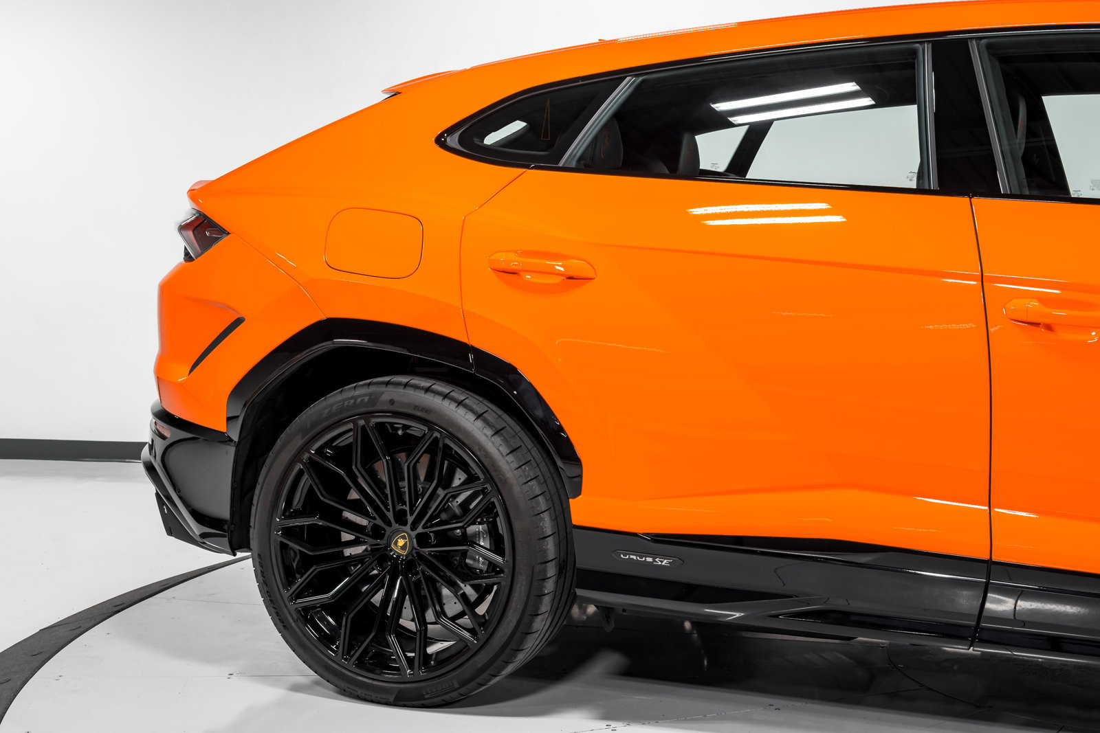 Used 2025 Lamborghini Urus S AWD/4WD image 54