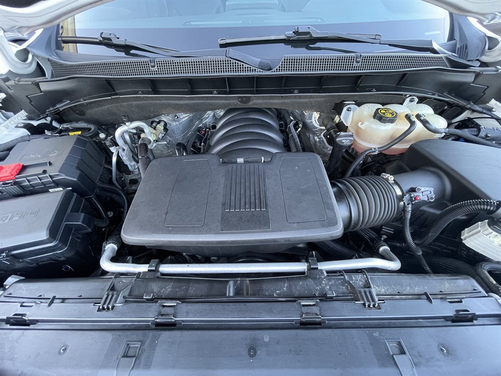 Used 2021 Chevrolet Tahoe RST AWD/4WD image 8