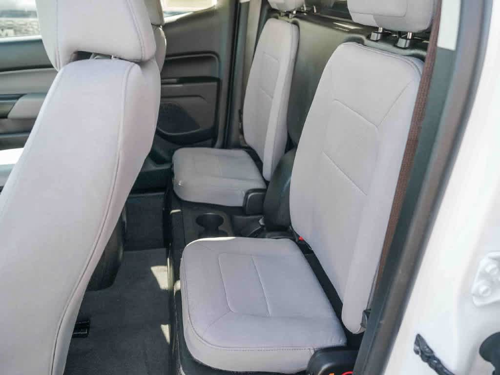 Used 2021 Chevrolet Colorado W/T RWD image 18