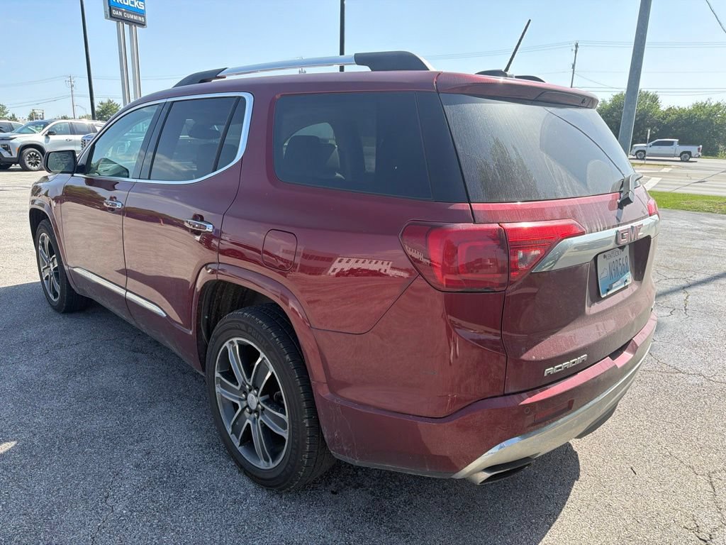 Used 2017 GMC Acadia Denali w/ Technology Package AWD/4WD image 4