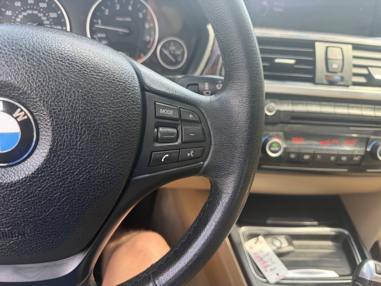 Used 2014 BMW 320i xDrive Sedan AWD/4WD image 31