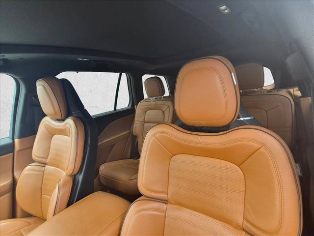 Used 2023 Lincoln Aviator Black Label w/ Dynamic Handling Package AWD/4WD image 17