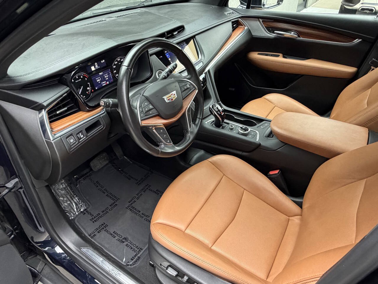 Used 2021 Cadillac XT5 Premium Luxury AWD/4WD image 14