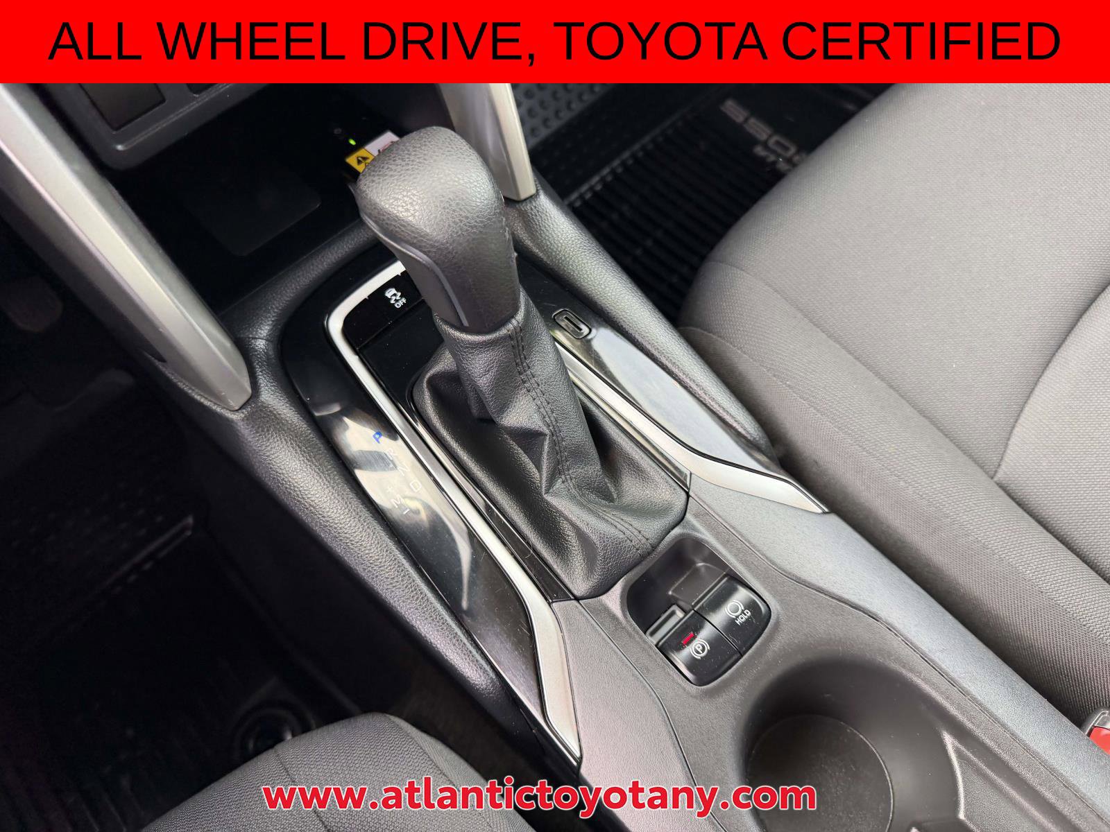 Certified 2022 Toyota Corolla Cross LE AWD/4WD image 28
