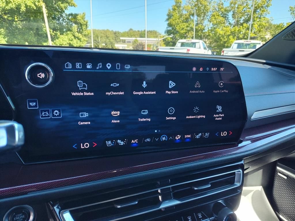 Used 2025 Chevrolet Traverse RS w/ LPO, Floor Liner Package AWD/4WD image 23