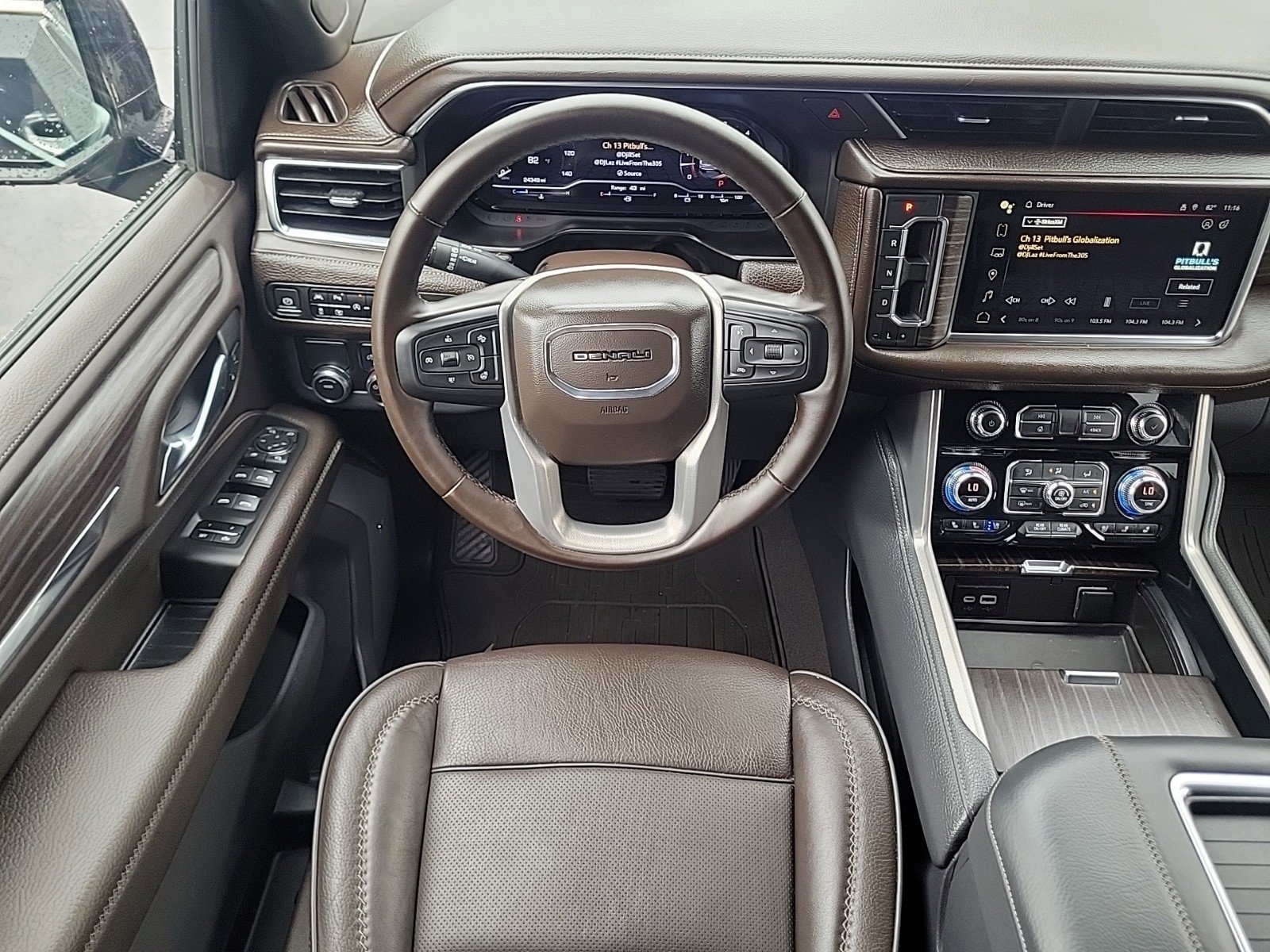 Used 2023 GMC Yukon Denali RWD image 13