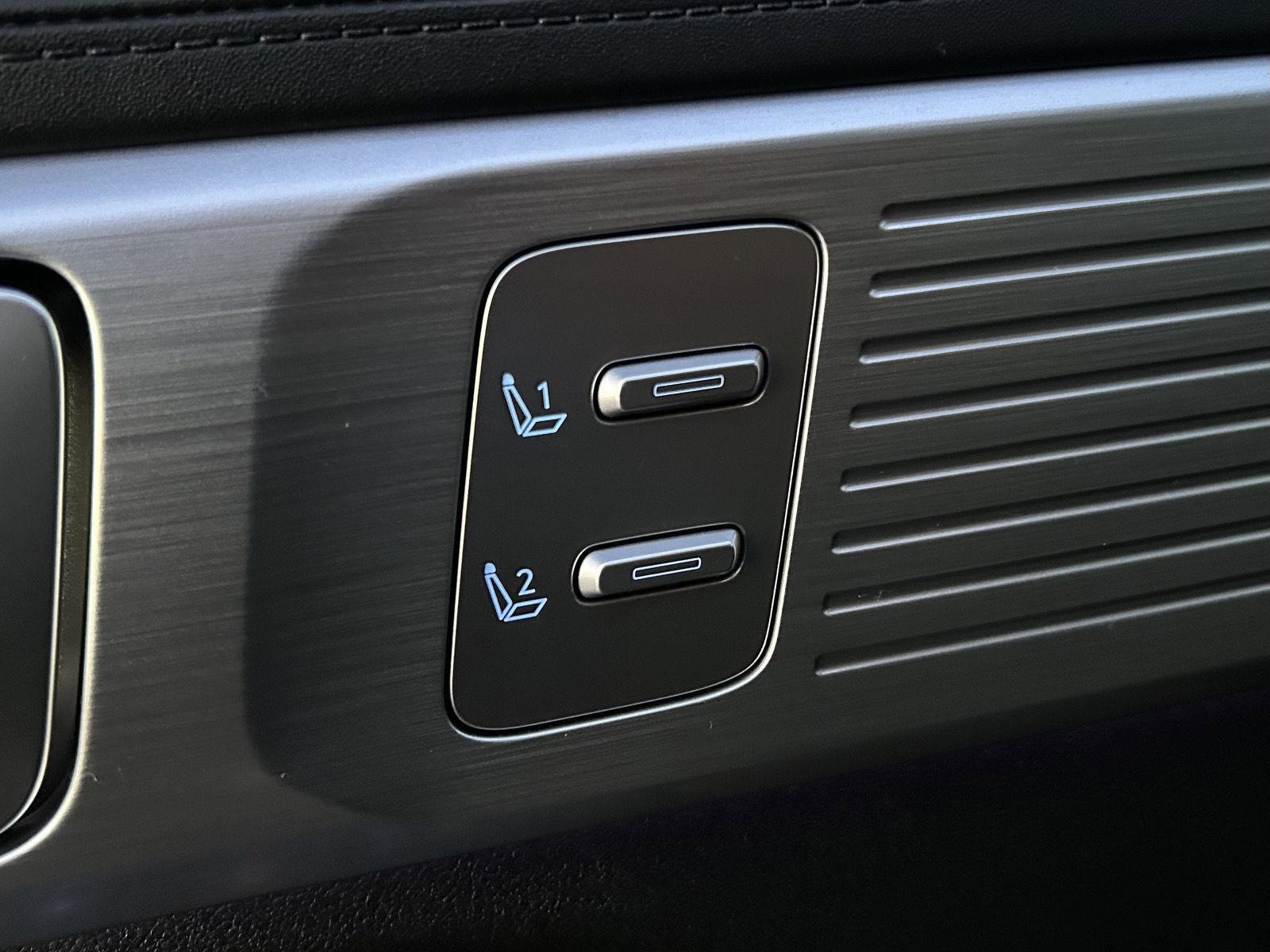 Used 2024 Hyundai Santa Fe Limited image 12