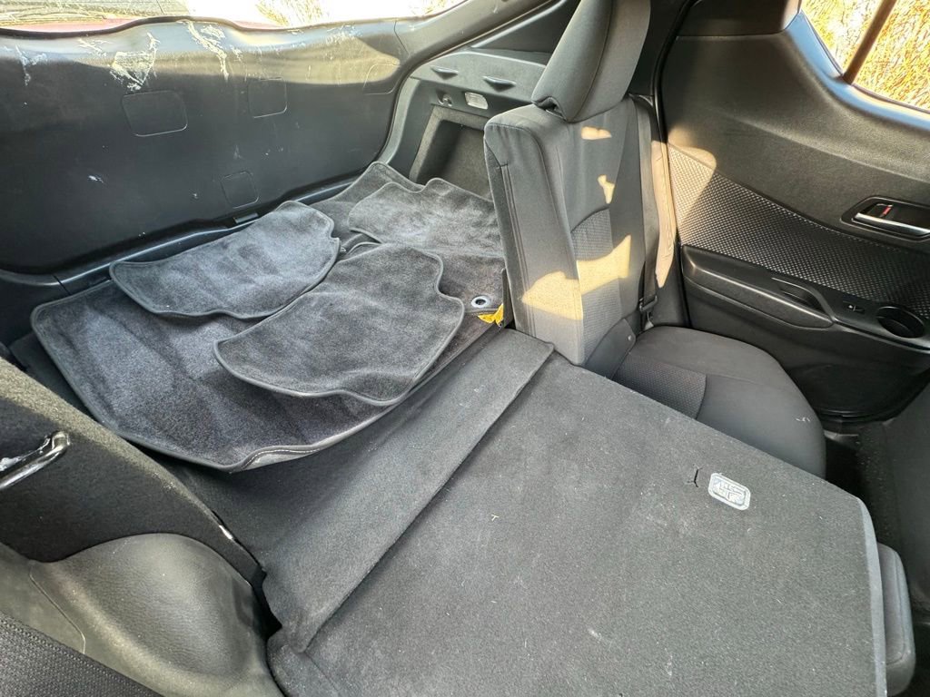 Used 2018 Toyota C-HR XLE image 14