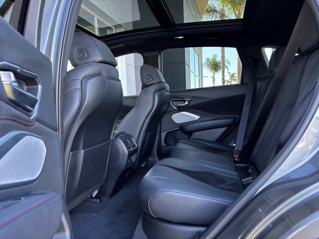 Used 2023 Acura RDX w/ Advance Package FWD image 30