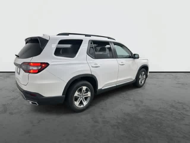 Certified 2026 Honda Pilot EX-L image 4
