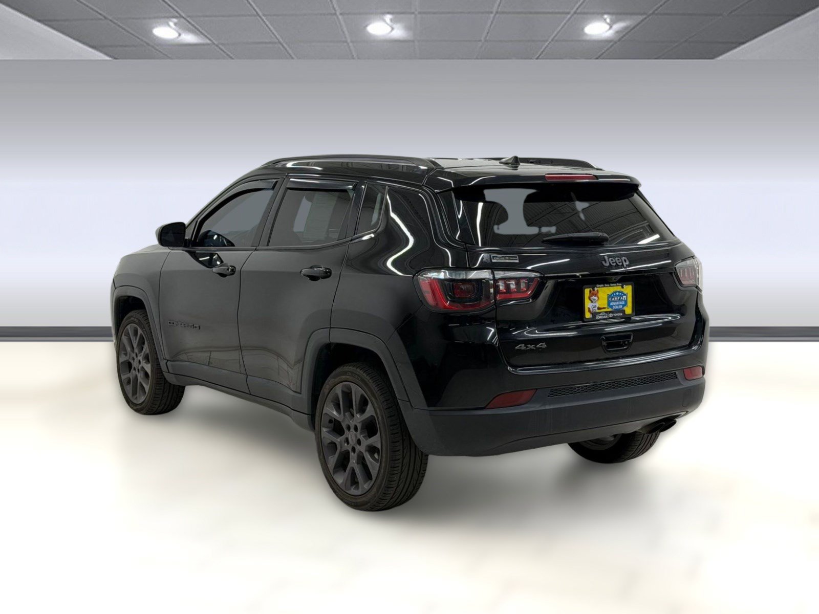 Used 2021 Jeep Compass Latitude AWD/4WD image 2