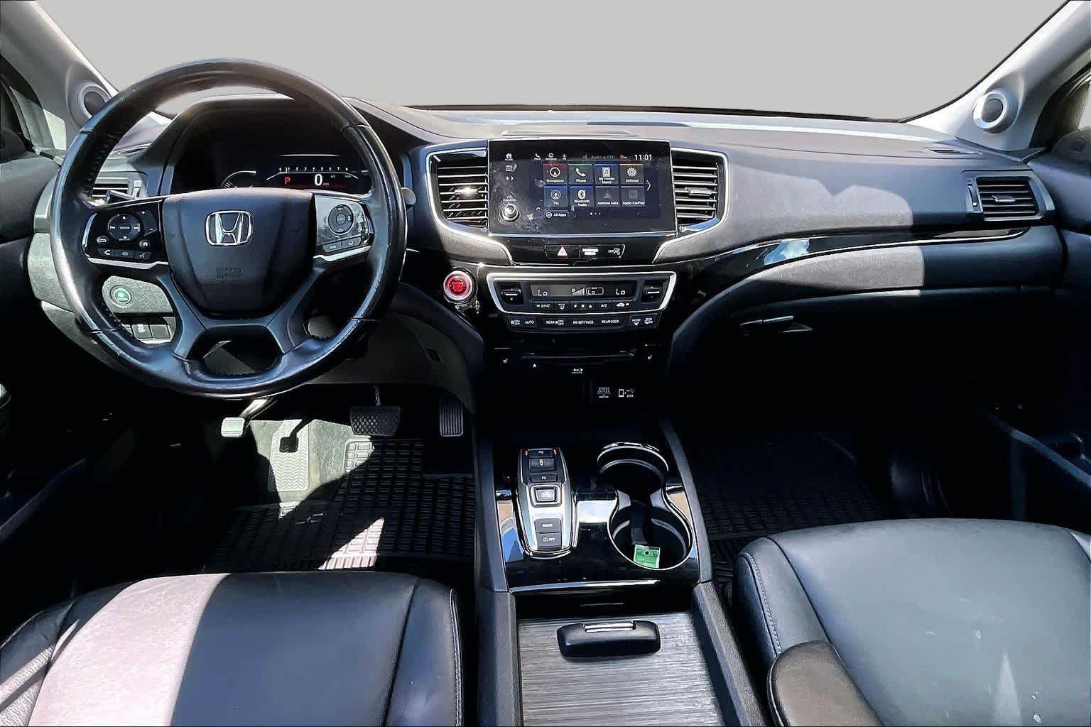 Used 2019 Honda Pilot Touring image 16