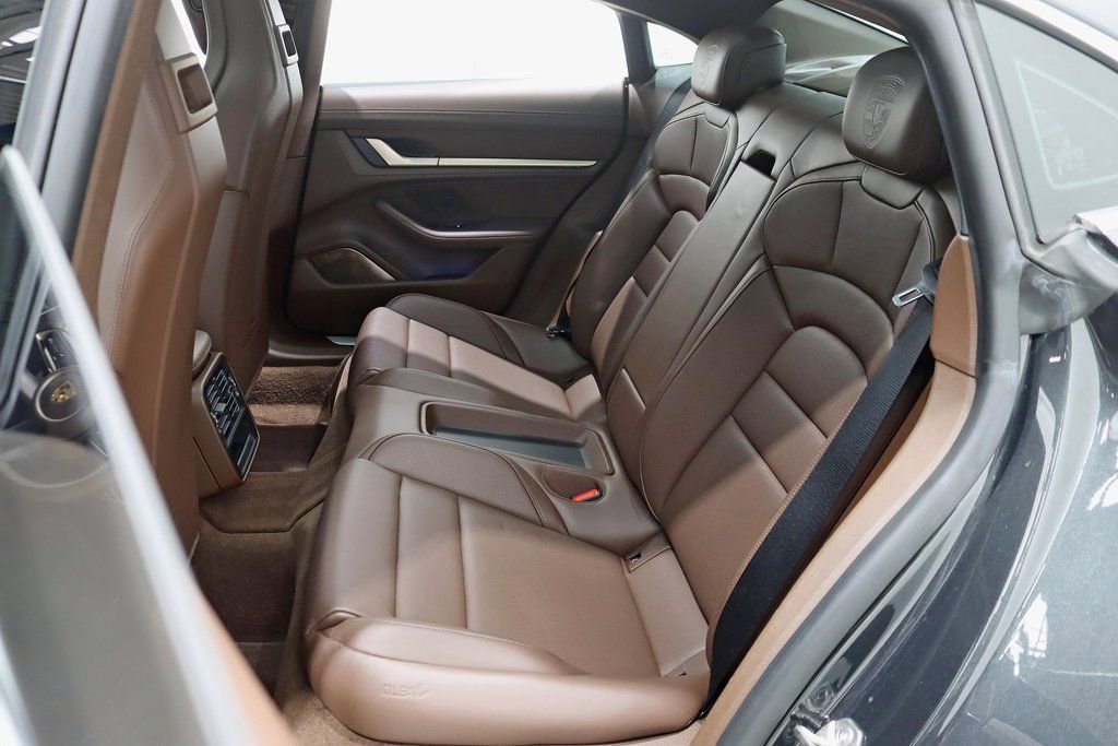 Used 2022 Porsche Taycan 4S image 31