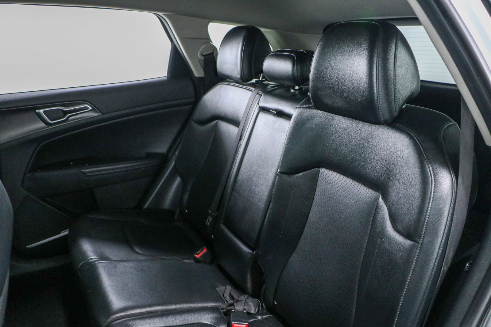 Used 2023 Kia Sportage EX FWD image 24
