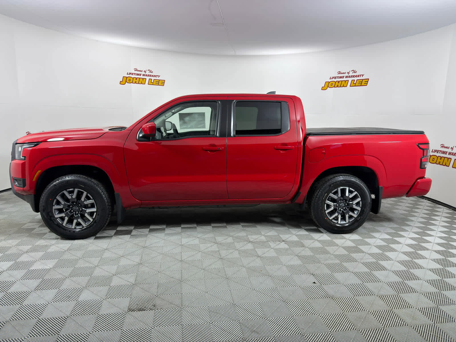 New 2026 Nissan Frontier SV w/ SV Convenience Package image 2