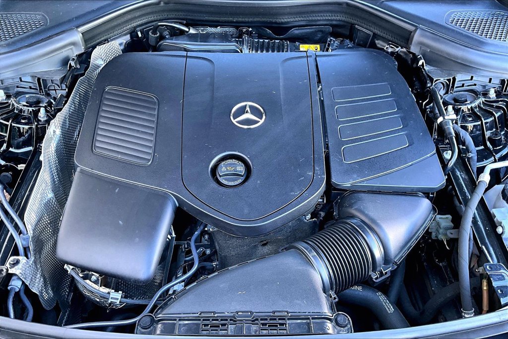 Used 2023 Mercedes-Benz GLC 300 4MATIC image 9