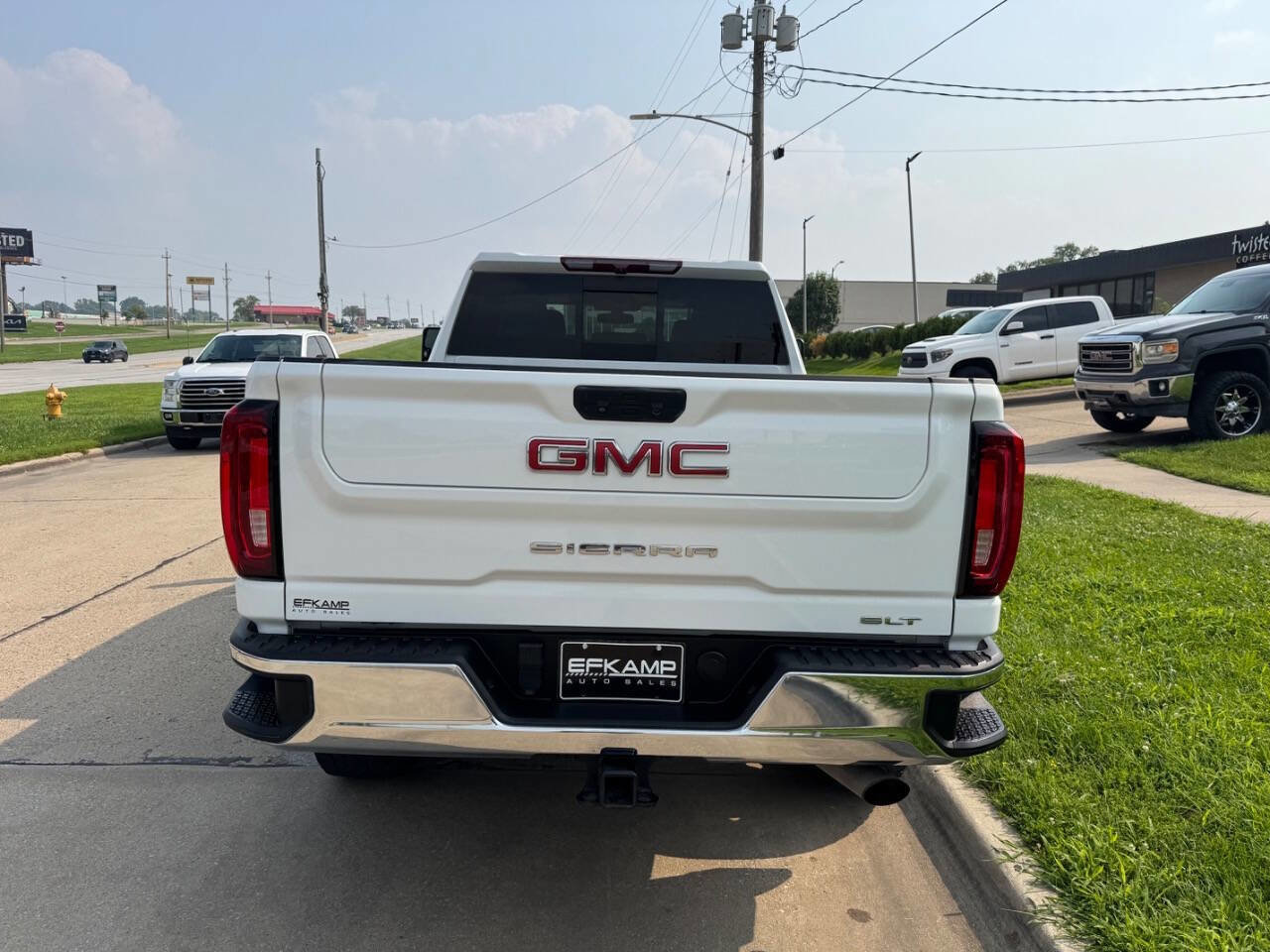 Used 2022 GMC Sierra 2500 SLT w/ SLT Convenience Package image 4