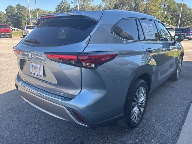 Used 2022 Toyota Highlander Platinum image 6