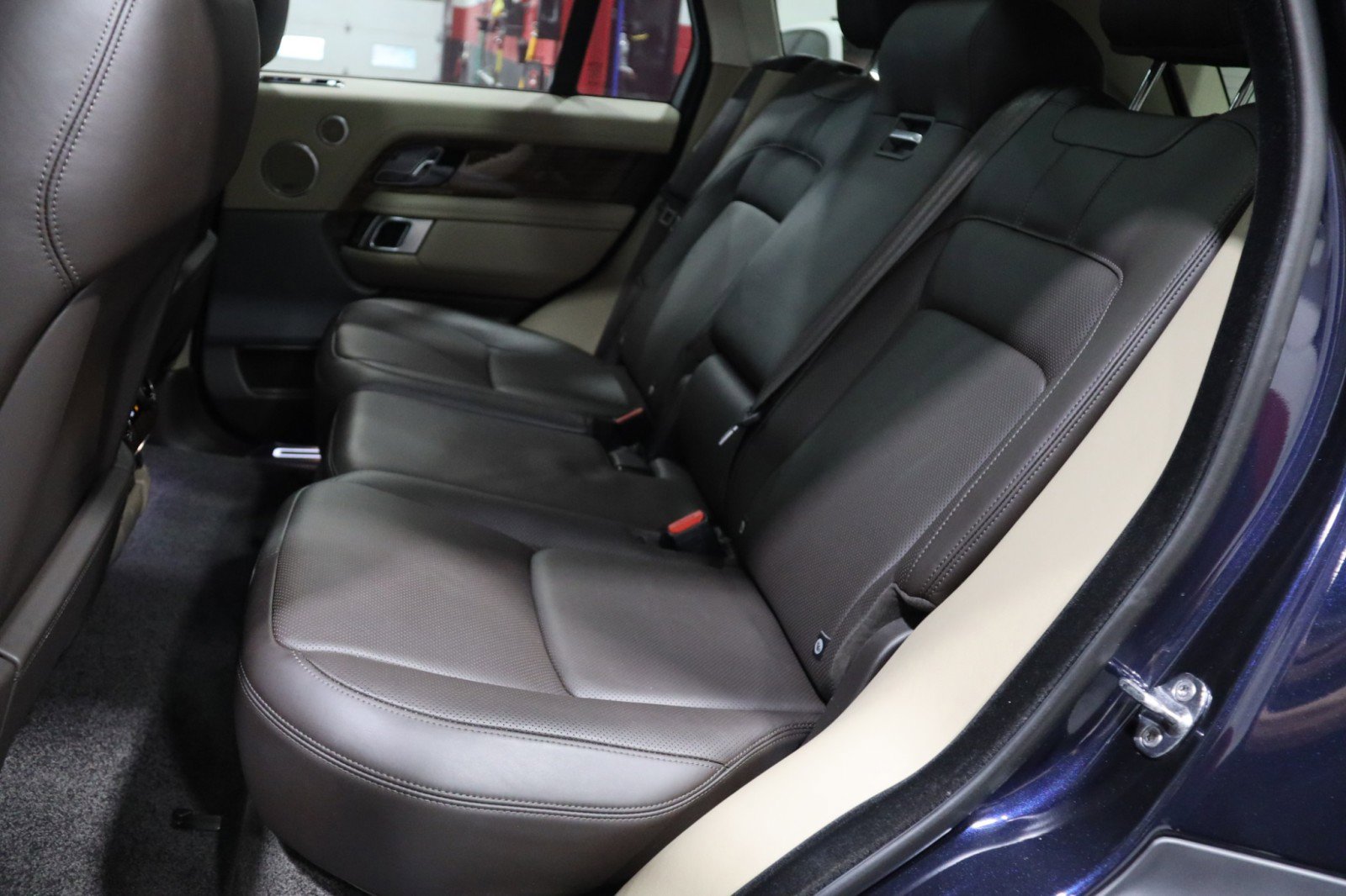 Used 2019 Land Rover Range Rover HSE image 45