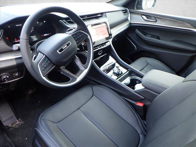 New 2026 Jeep Grand Cherokee Limited Reserve image 12