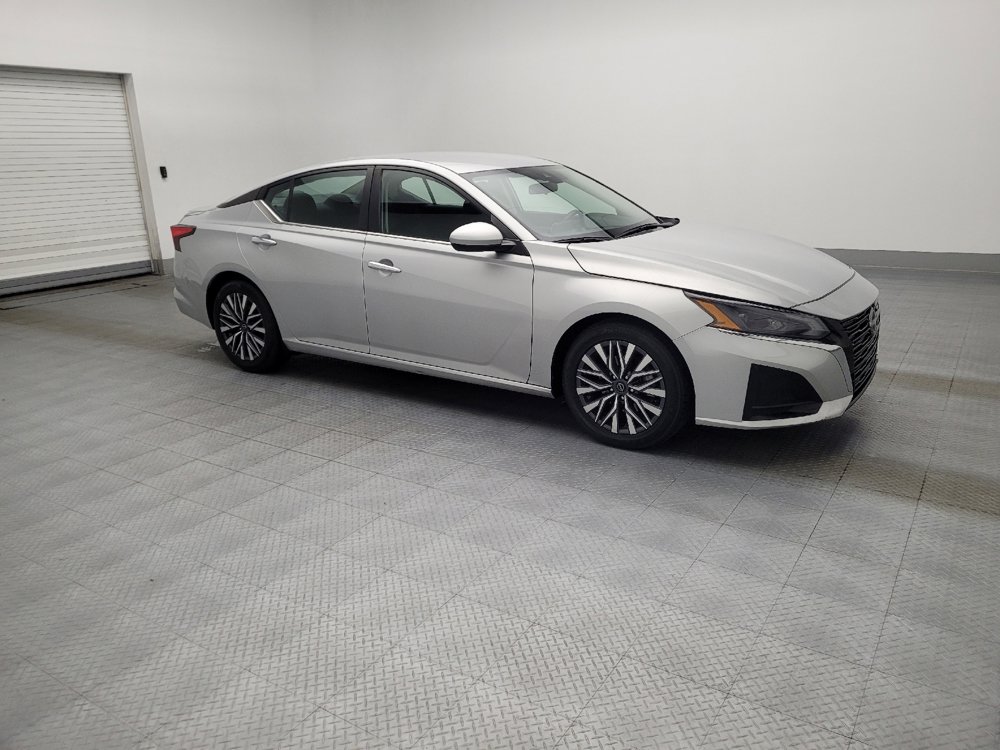 Used 2023 Nissan Altima 2.5 SV image 11