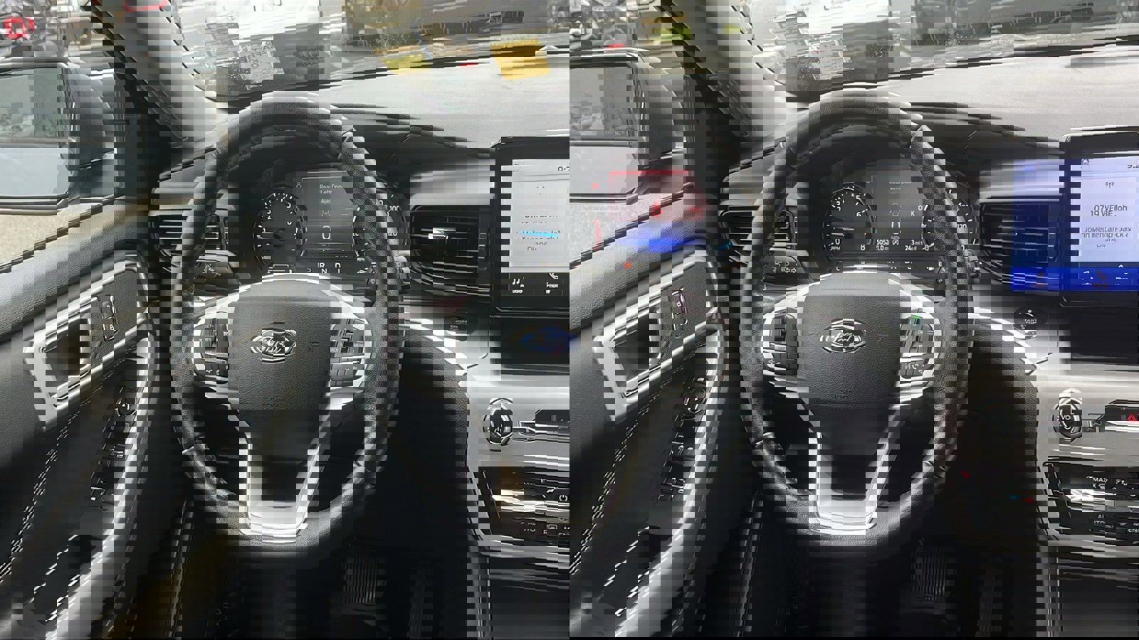 Used 2021 Ford Explorer XLT image 23