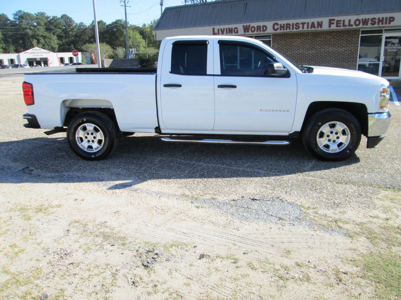 Used 2016 Chevrolet Silverado 1500 W/T w/ Trailering Package image 44