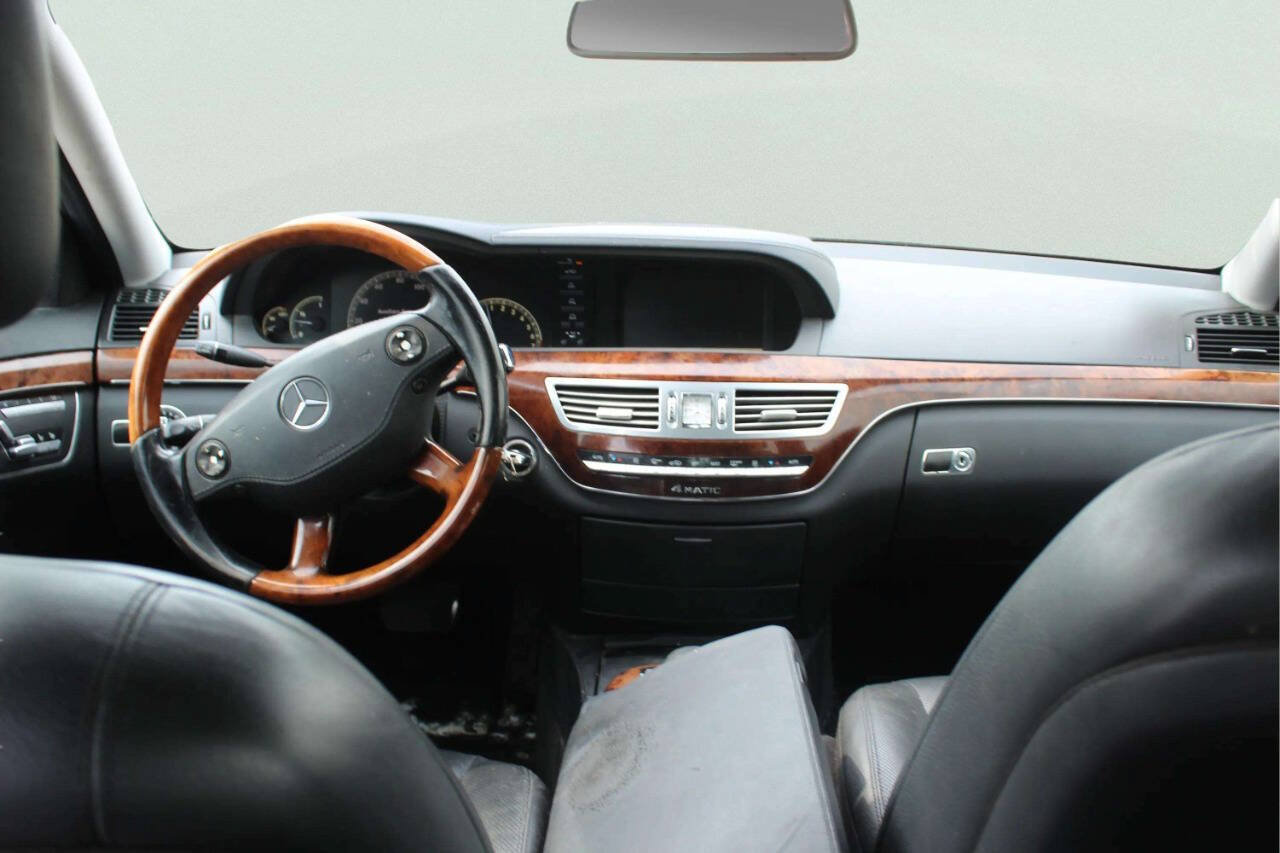Used 2009 Mercedes-Benz S 550 4MATIC image 8