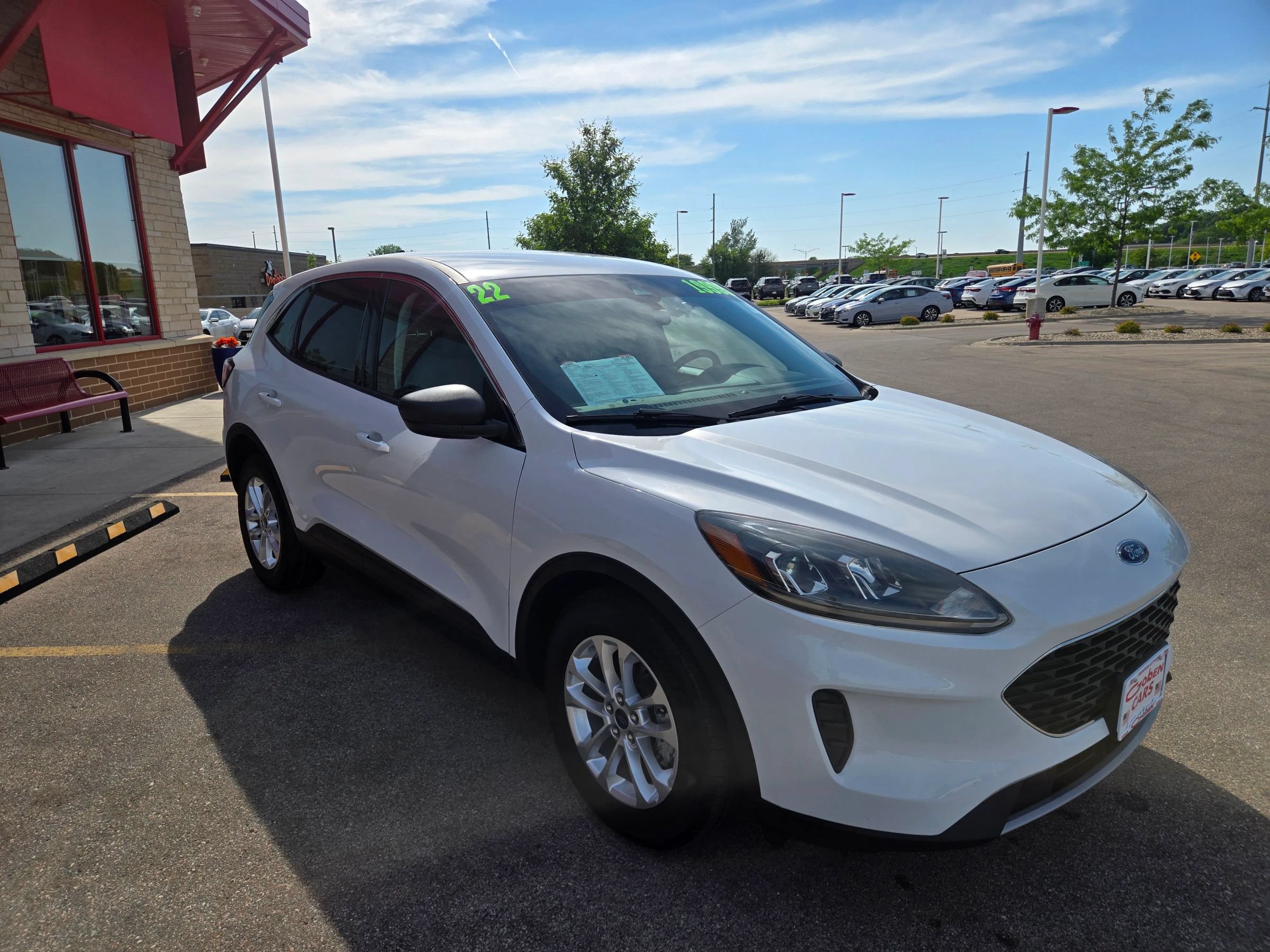 Used 2022 Ford Escape SE FWD image 3