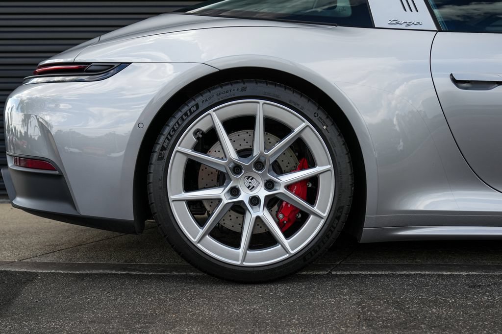 Certified 2026 Porsche 911 Targa 4S AWD/4WD image 35