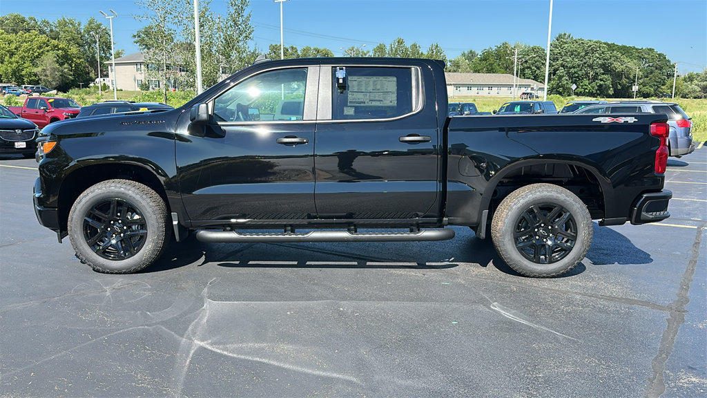 New 2026 Chevrolet Silverado 1500 Custom w/ Turbomax Blackout Package AWD/4WD image 4