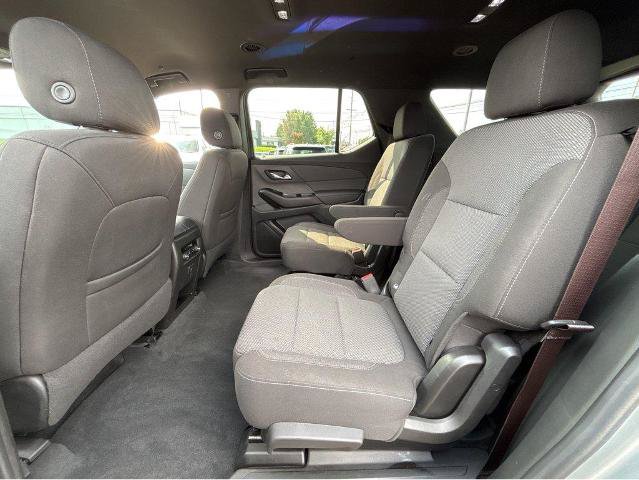 Used 2023 Chevrolet Traverse LT FWD image 18