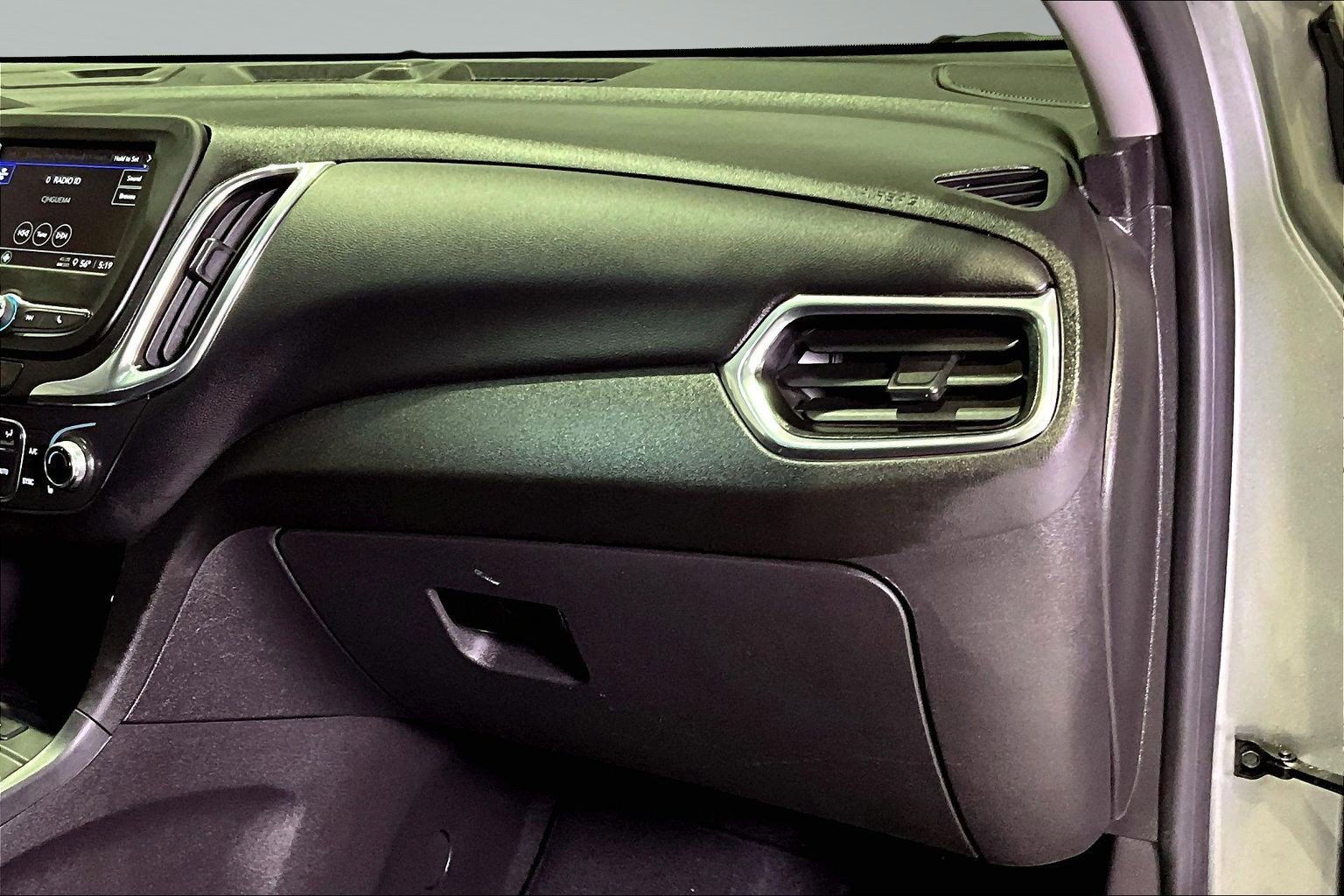 Used 2024 Chevrolet Equinox LT image 25