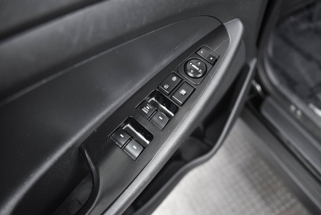 Used 2019 Hyundai Tucson SE image 9