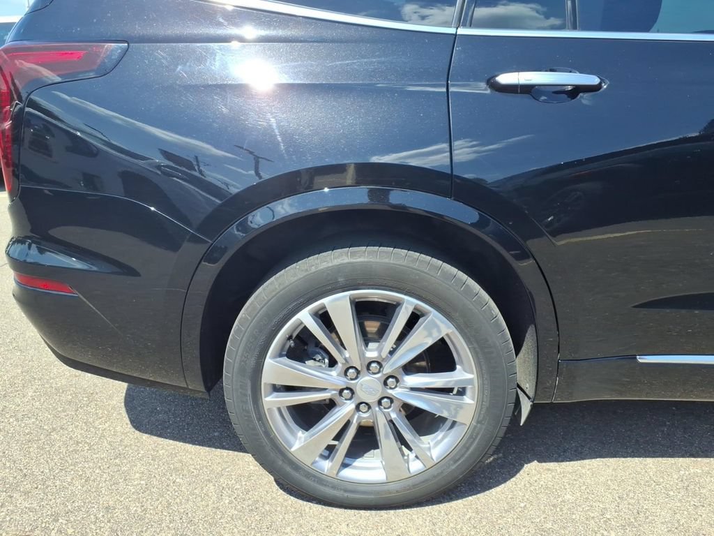 Used 2024 Cadillac XT6 Premium Luxury w/ LPO, Floor Liner Package FWD image 27