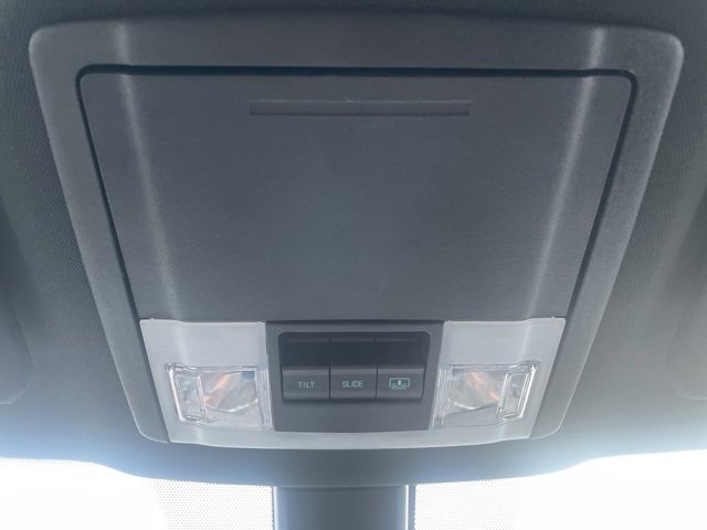 Used 2018 Ford Explorer Platinum image 32